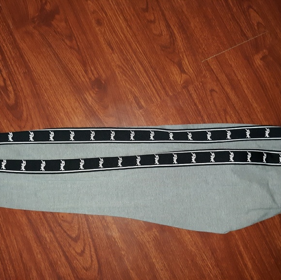 PINK yoga pants - Picture 1 of 3